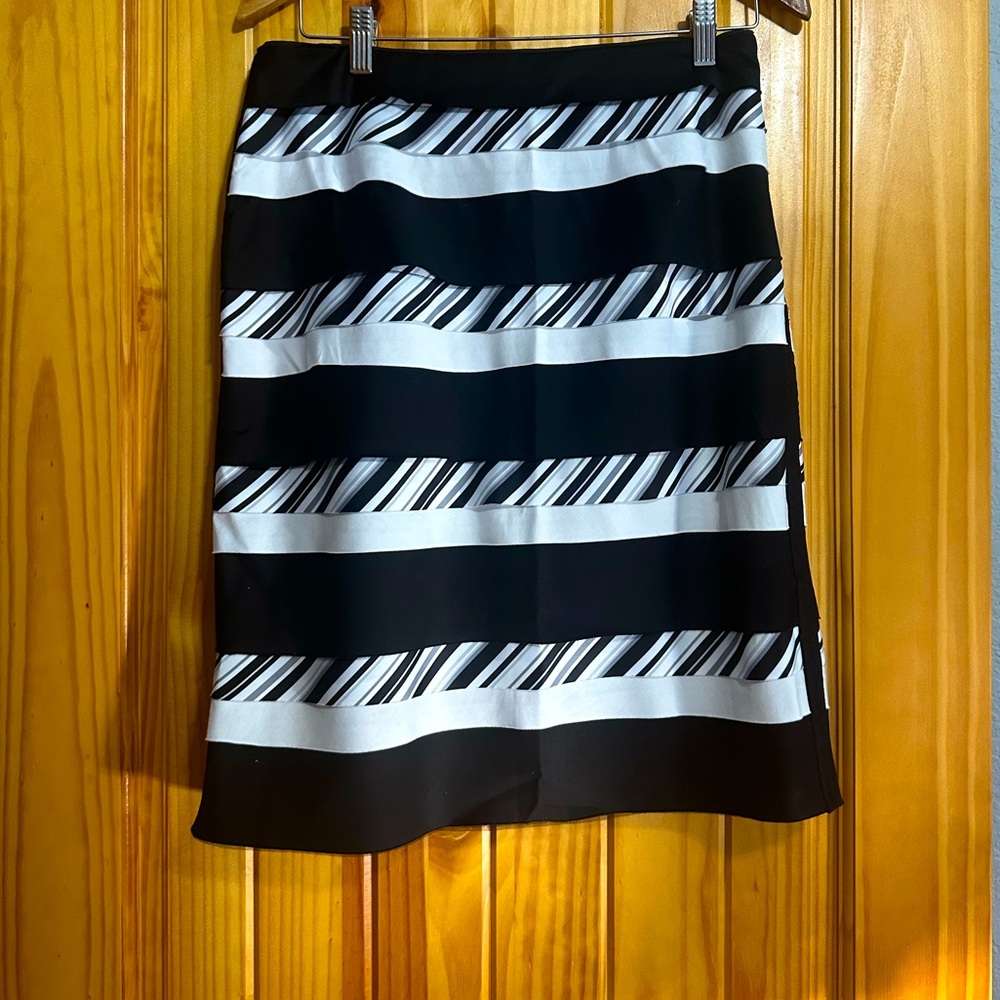 White House Black Market Striped Straight Pencil Skirt 8